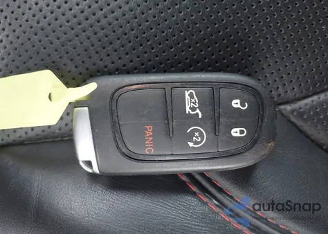 2019 Jeep Cherokee Trailhawk Elite 4X4 from USA, damaged, VIN 1C4PJMBX7KD400422